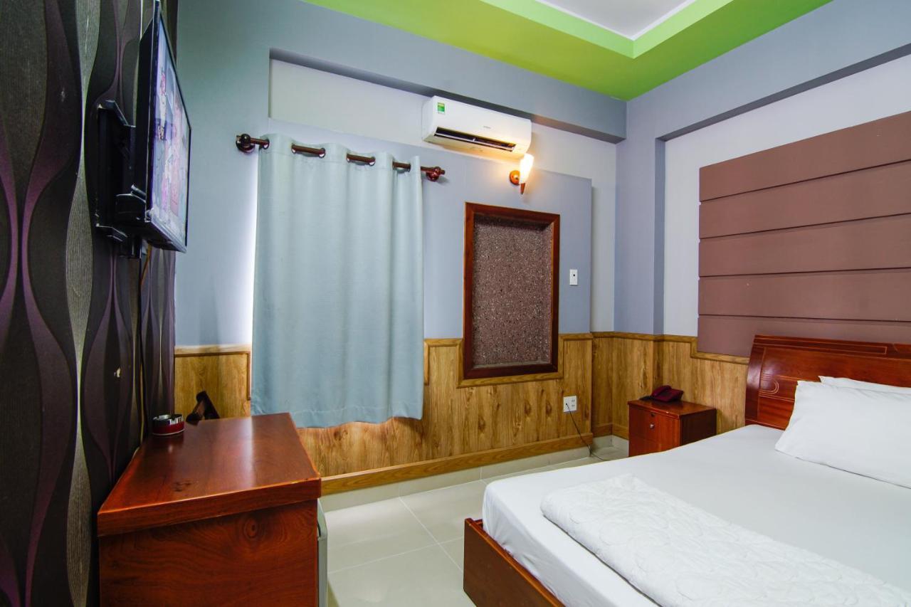 Huỳnh Anh Khách sạn *